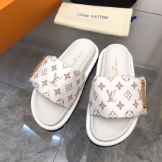 Louis Vuitton Slippers